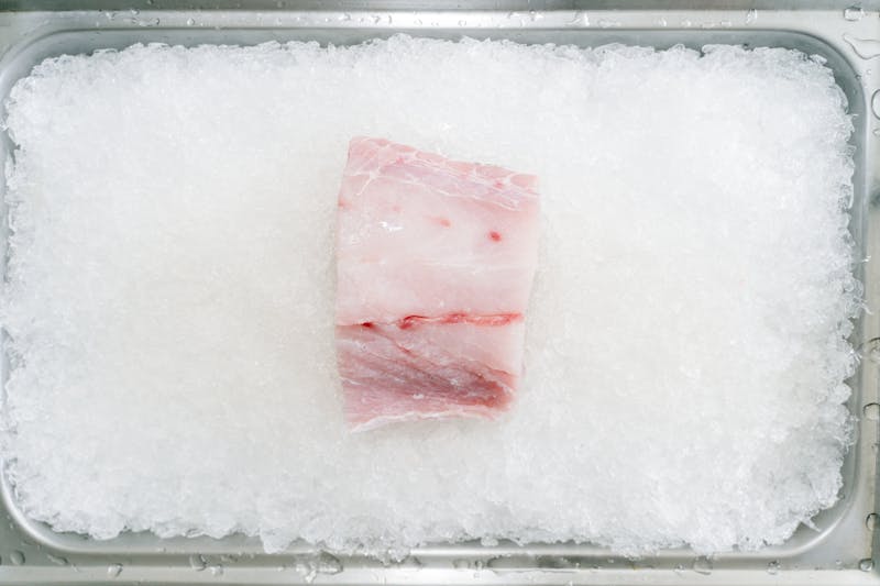 Sashimi Daurade finement tranchée